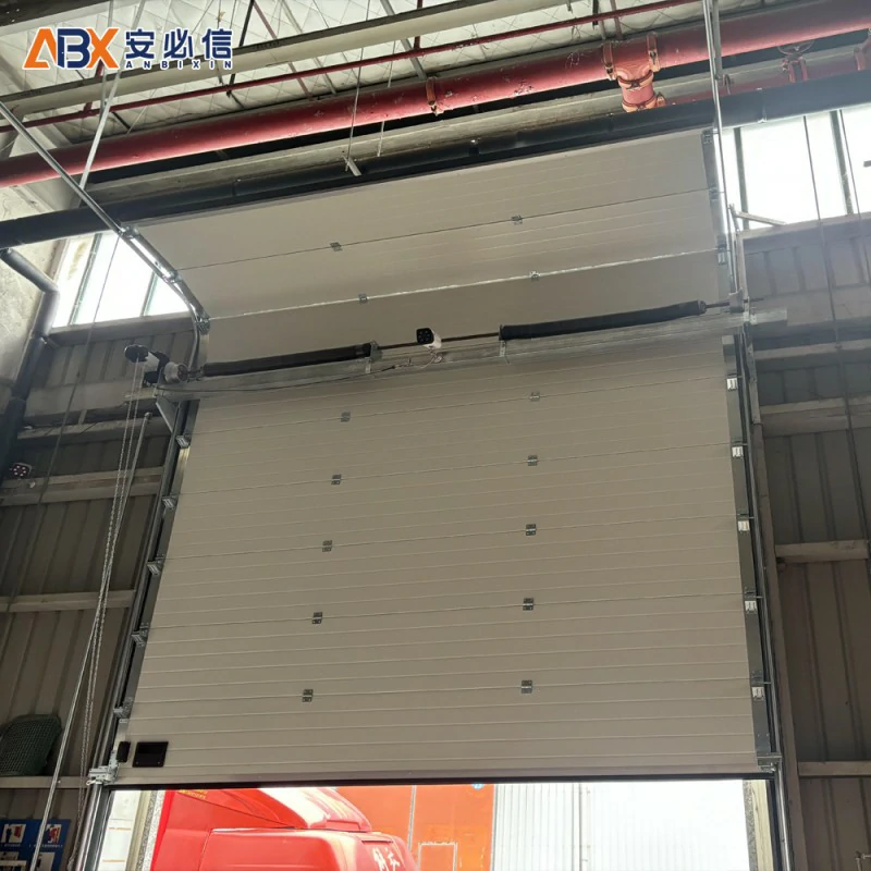 胡杨河铝板提升门